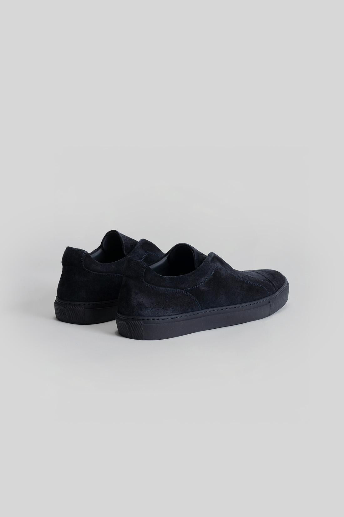Catro Suede Sneaker