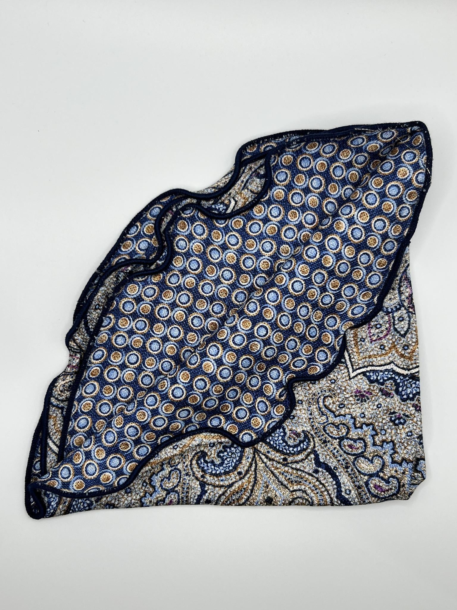 Gray Exploded Paisley/Fancy Dots Print Reversible Pocket Circle