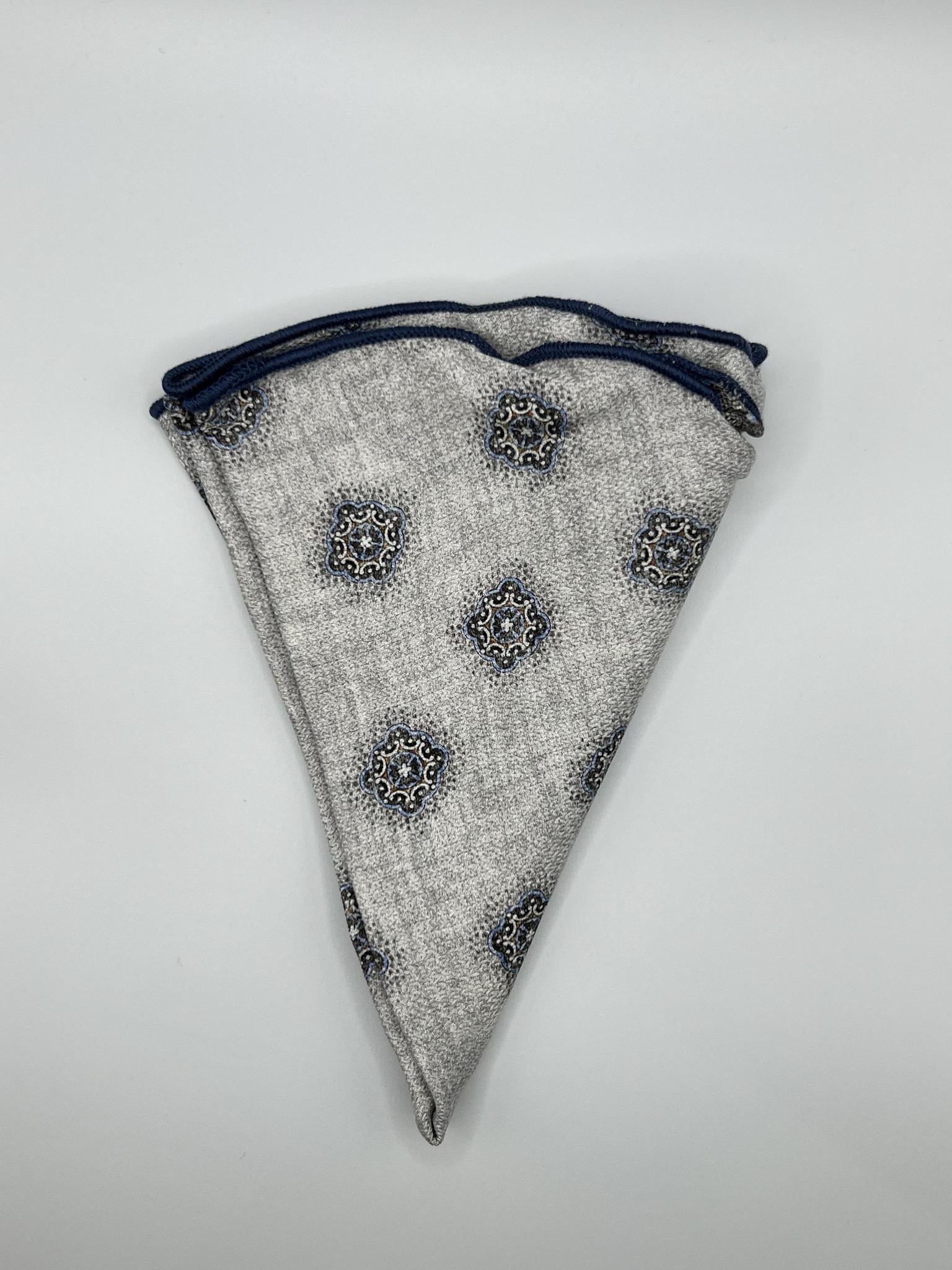Gray Foulard/Feather Print Reversible Pocket Circle
