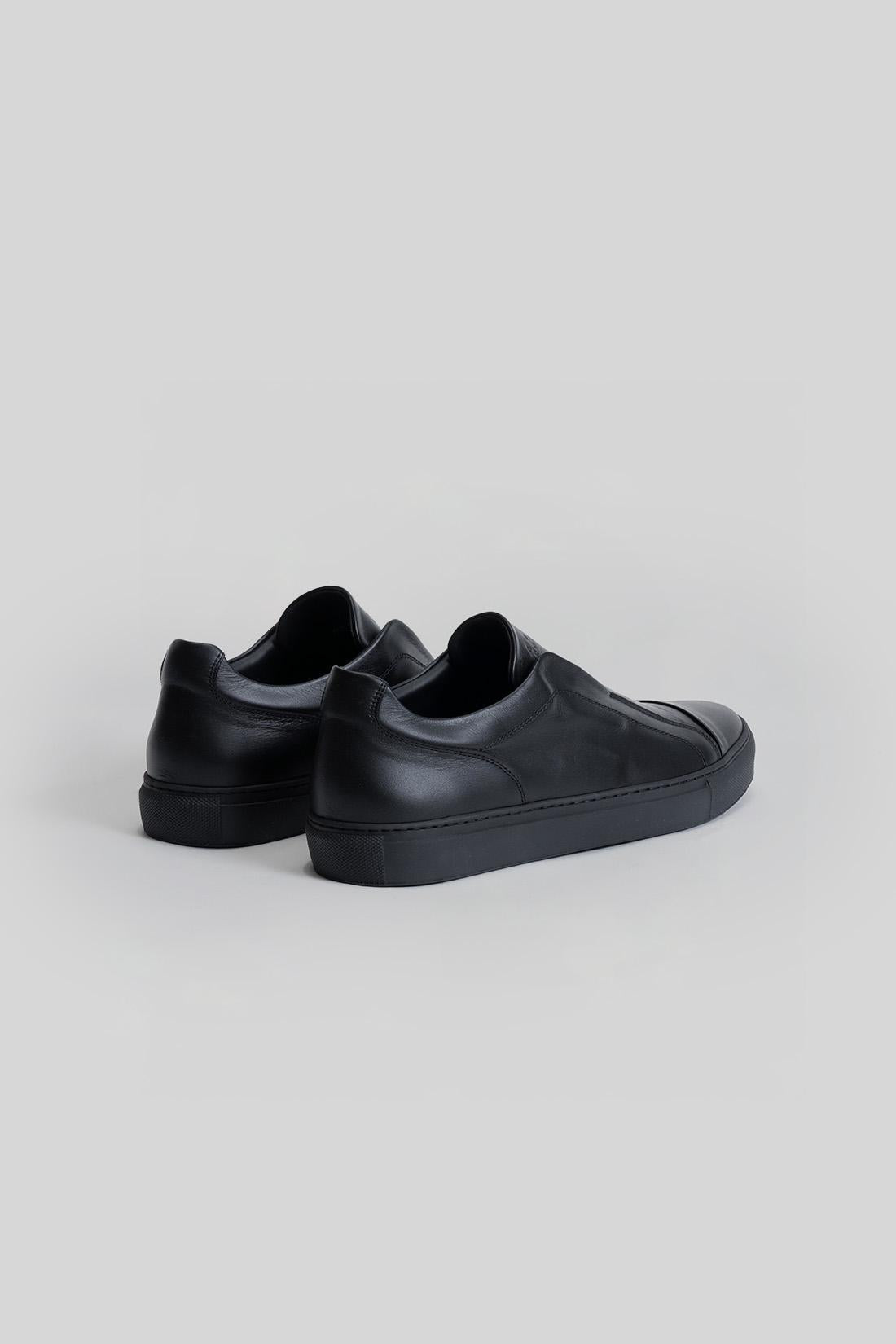 Delta Leather Sneaker