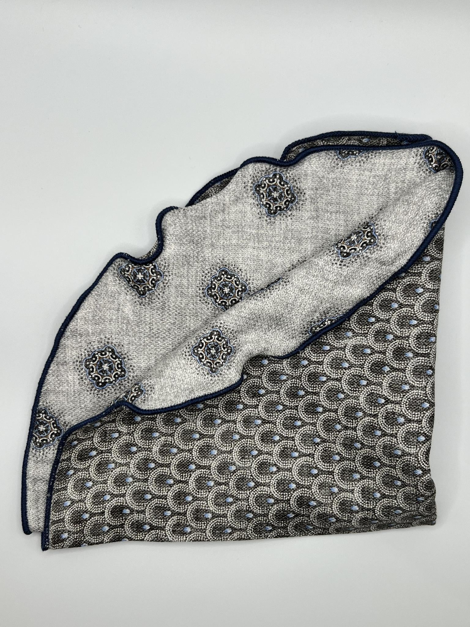 Gray Foulard/Feather Print Reversible Pocket Circle