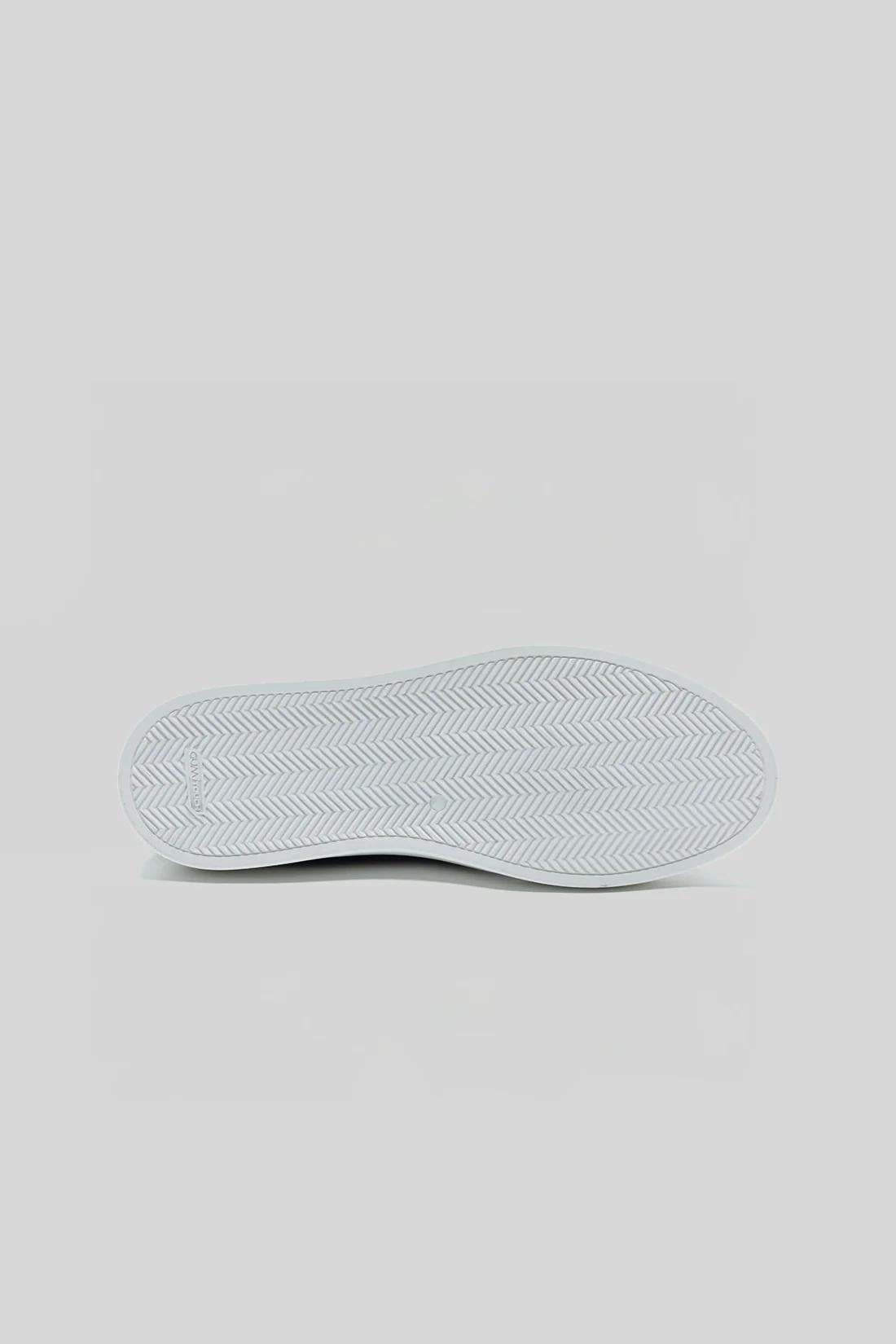 Dion Leather Sneaker