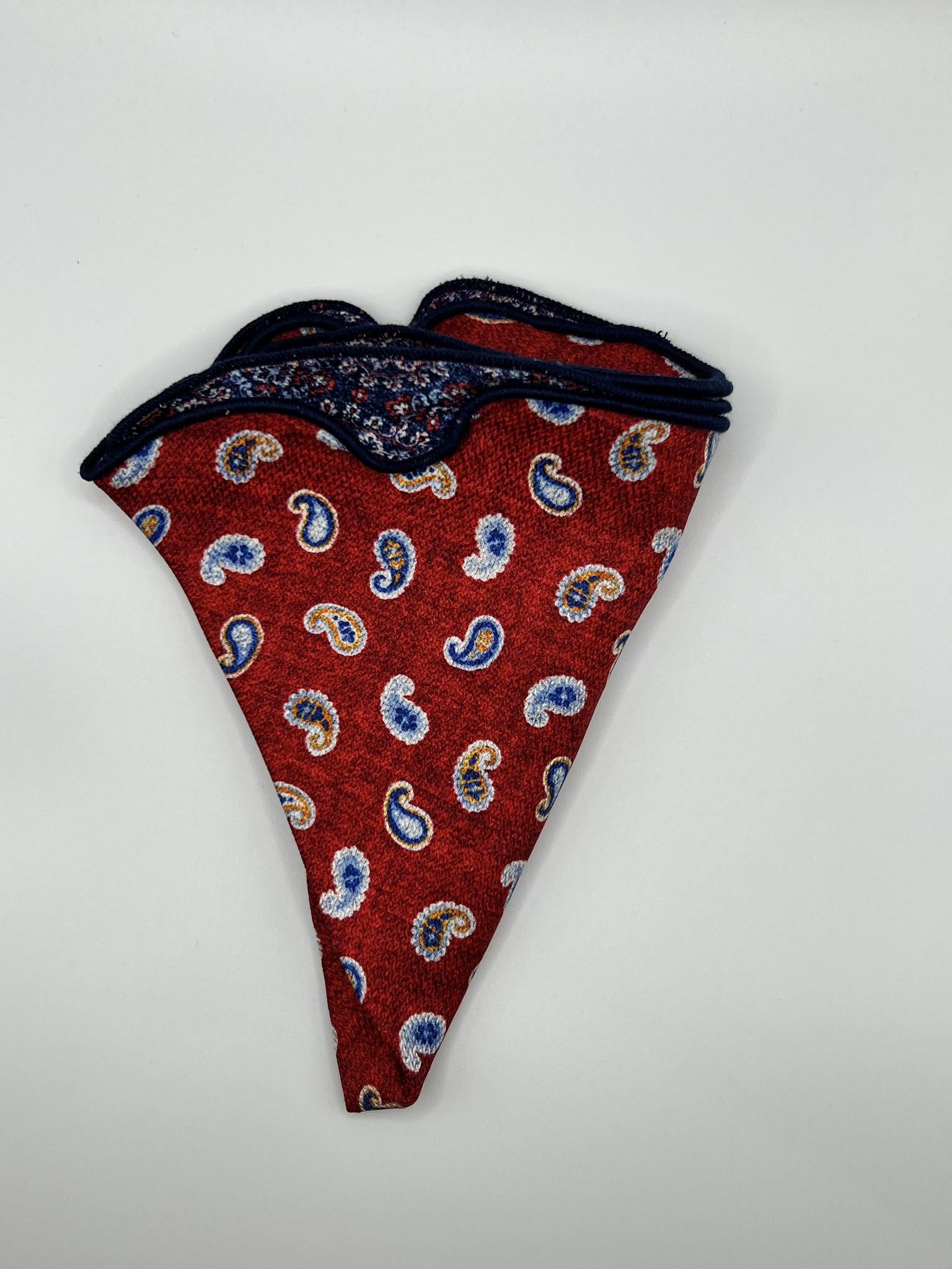 Red Mini Paisley/Medallion Print Reversible Pocket Circle